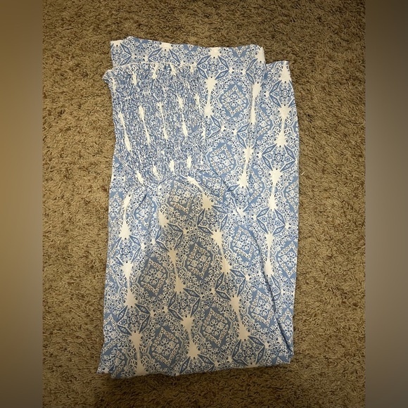 Blue and White Patterned Jumpsuit - Picture 2 of 2